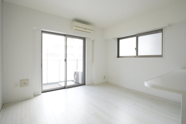 ブレシア新御徒町 リビング