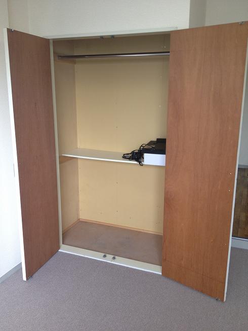 レオパレスルミエール108号室 内観