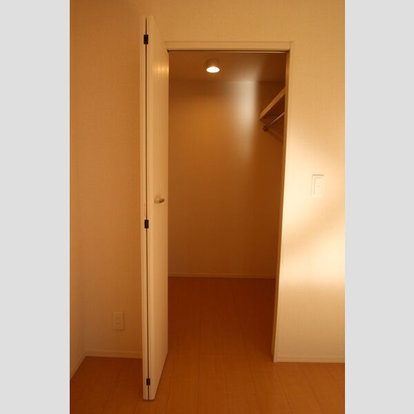 アルページュ大森　C棟202号室 収納