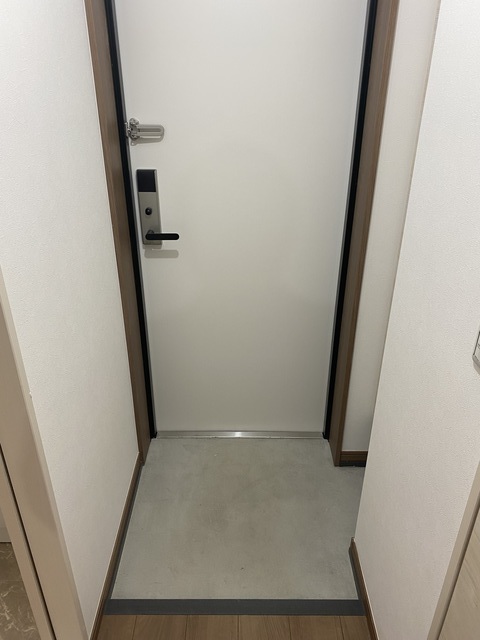 アミスタ湘南0102号室 玄関