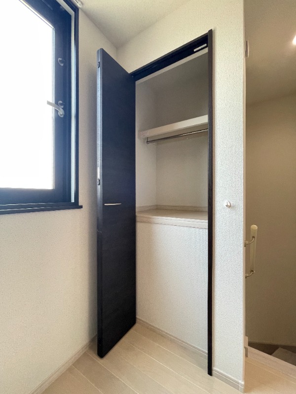 マーレ世田谷2階 収納