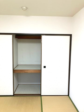 サンパレス豊光101号室 収納