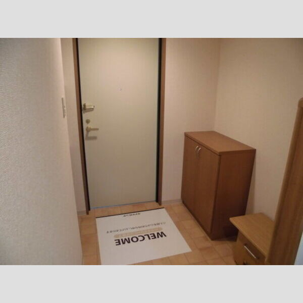 アークK　B館201号室 玄関