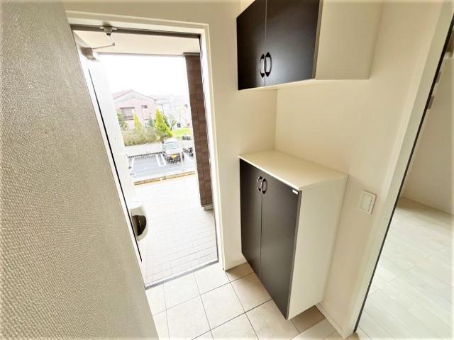 ＣＯＭＦＯＲＴＩＡ103号室 玄関