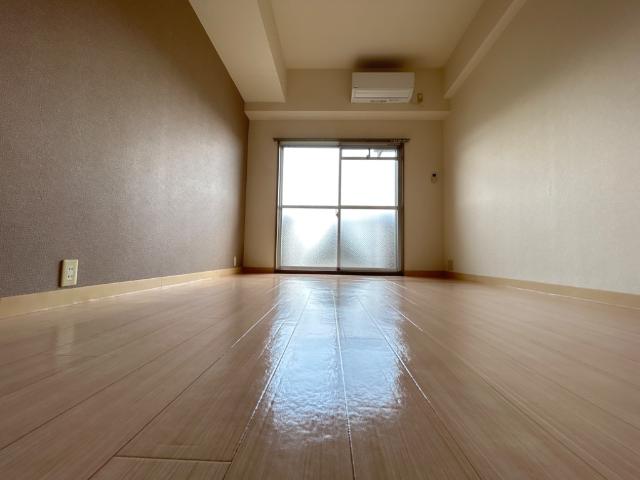 コンフォース喜 リビング