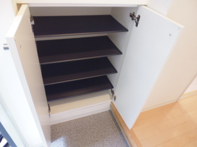 トレセリア大和田0406号室 収納