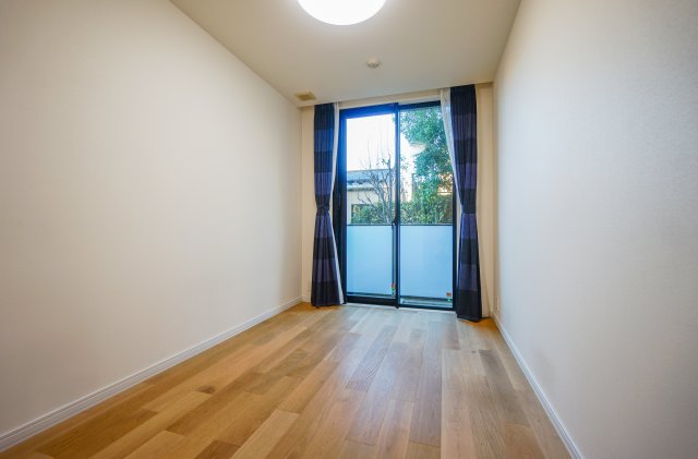 グランドメゾン代沢 寝室