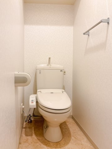 アイビーテラス304号室 トイレ