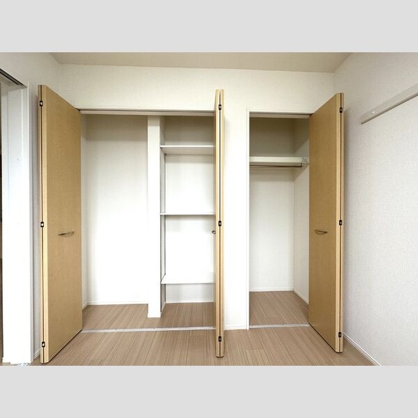 リーセント・メゾンS 収納