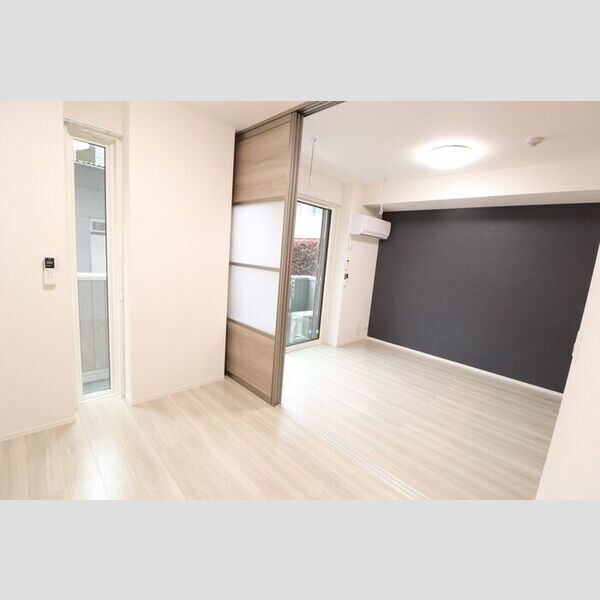 クエル106号室 洋室