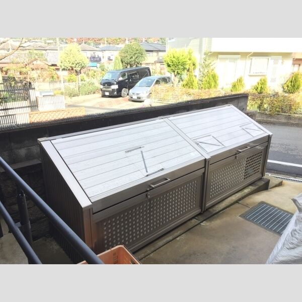 オークコート ゴミ置き場