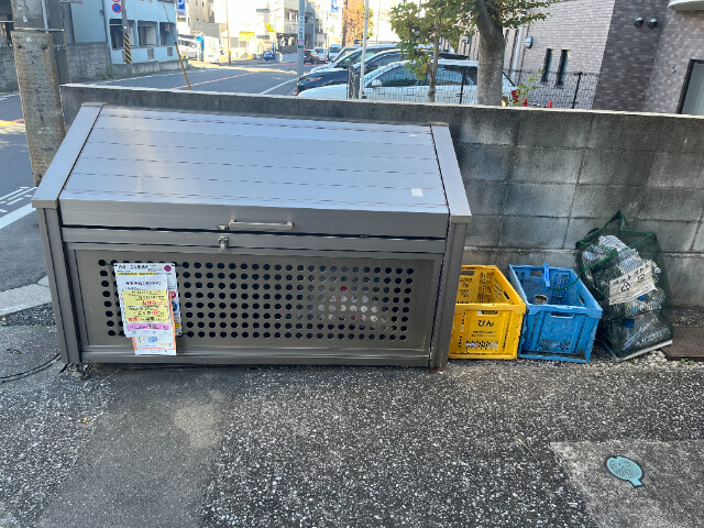 六道ハイツ2階 ごみ置き場