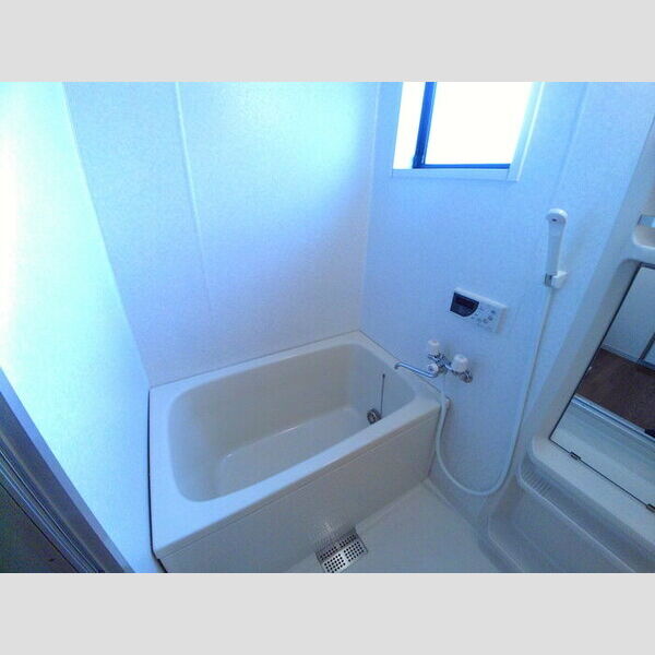 エクセル川端　A 追い焚き機能付の浴室