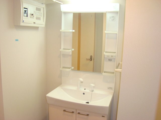 ラビランスＢ 洗髪洗面化粧台