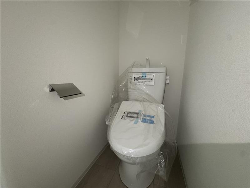 KDXレジデンス成増2階 トイレ ※建築中のため他部屋の写真使用