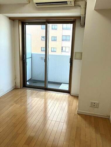 ロワール関内エナジス 洋室約６畳