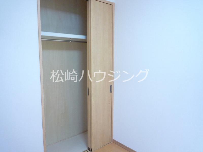 アヴェニール新井 収納