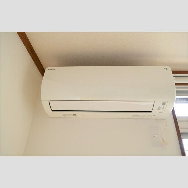 シティウィングAB　A エアコン(2台)