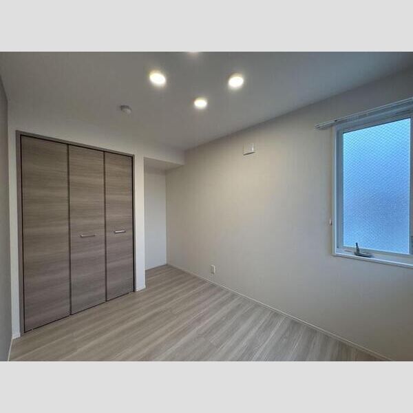 セレスティア扇Ⅲ201号室 洋室