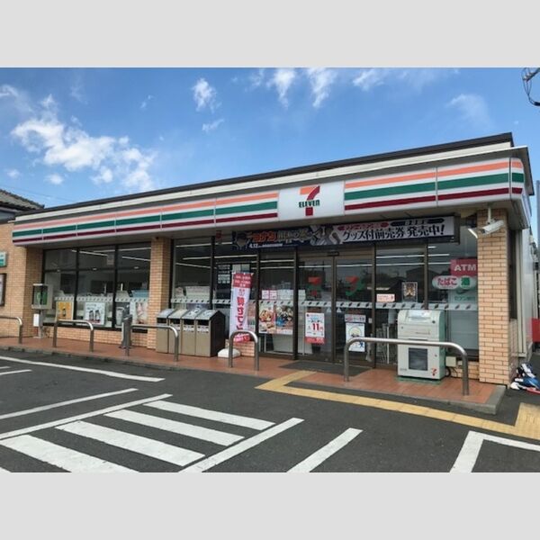 イーストクレール105号室 セブンイレブン