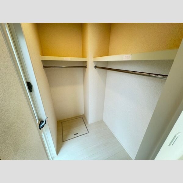 ロイジェントパークス レイクタウン Ⅱ　D ウォークインクローゼット