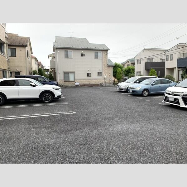 モントレゾール 駐車場