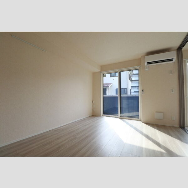 トレビ・フォンタナ リビング