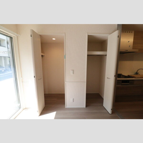 フロース江川 クローゼット