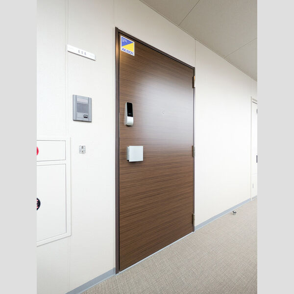 サンジョイアゼロ606号室 玄関ドア