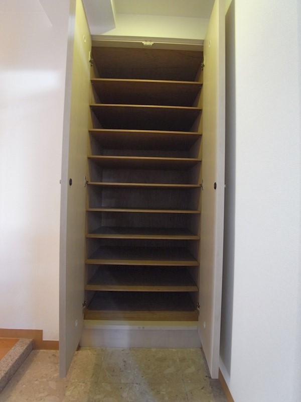 カーロヴィレッタカサイ 収納