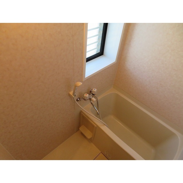 シンザンⅢ（旧第２ＹＡＭＡＤＡビル）0402号室 お風呂