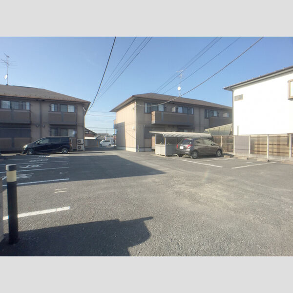 メゾンローレル　Ⅰ  駐車場