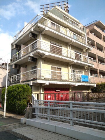 ハウザス小日向3階 外観