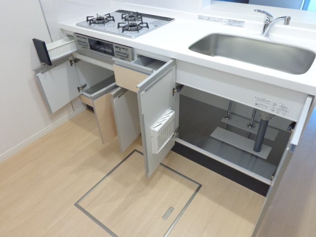 Ｆｒａｎｇｉａ（フランジア） キッチン収納