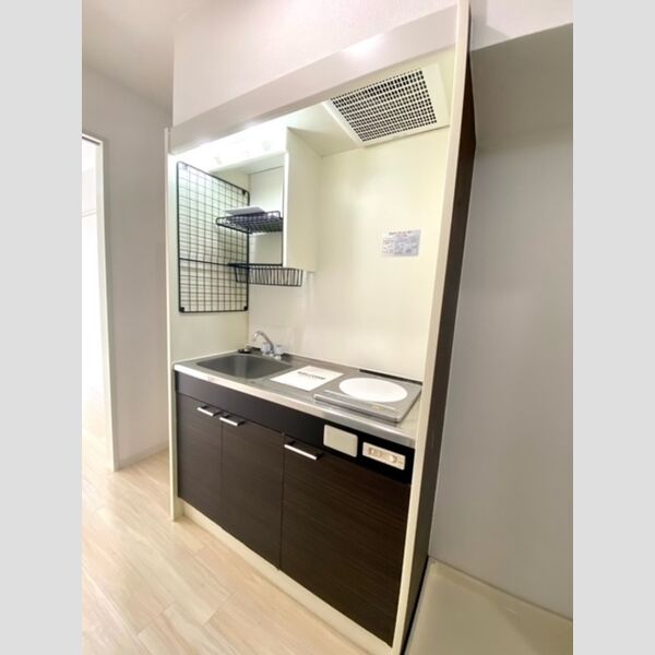 ドルフ北烏山　B B101号室　キッチン