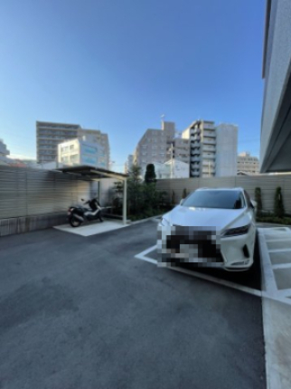 ガーラ・レジデンス川口並木パークサイド 駐車場