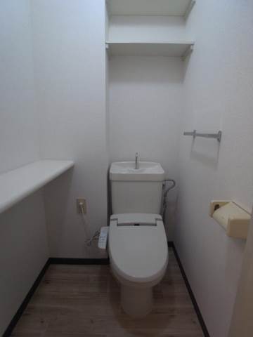 河北松戸ハイツ 写真は１０７号室です。