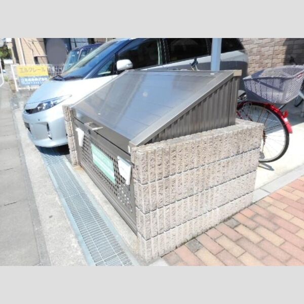 エルクレール 入居者様専用ゴミストッカー