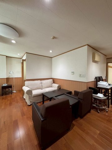 府中美好町 内観