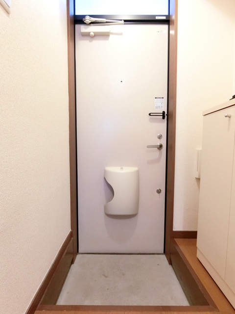 ハイツブルースカイ0102号室 玄関