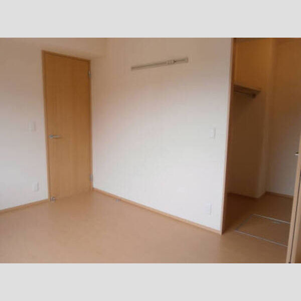 クレール 洋室とウォークインクローゼット