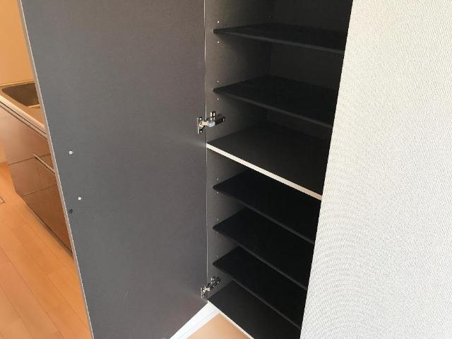 カーロ　オルテンシア　caroortensia 下駄箱（イメージ）