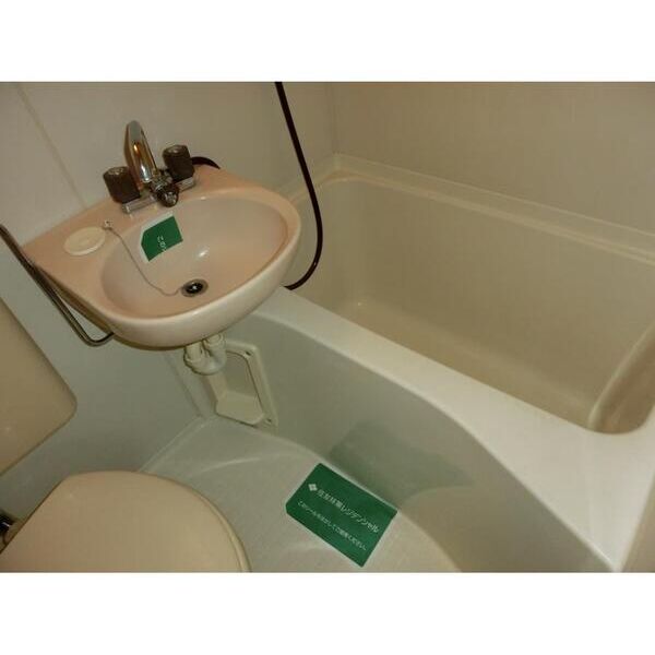 エステートピア・ルリ306号室 同建物別部屋の参考画像