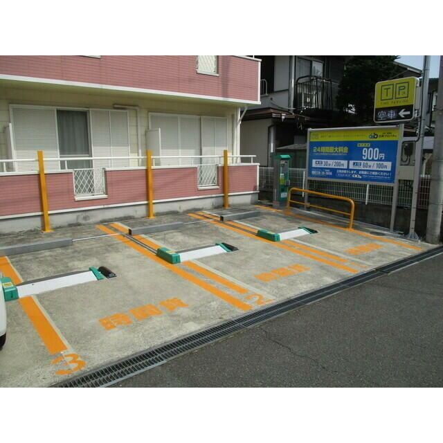 コージーハウス南成瀬 駐車場