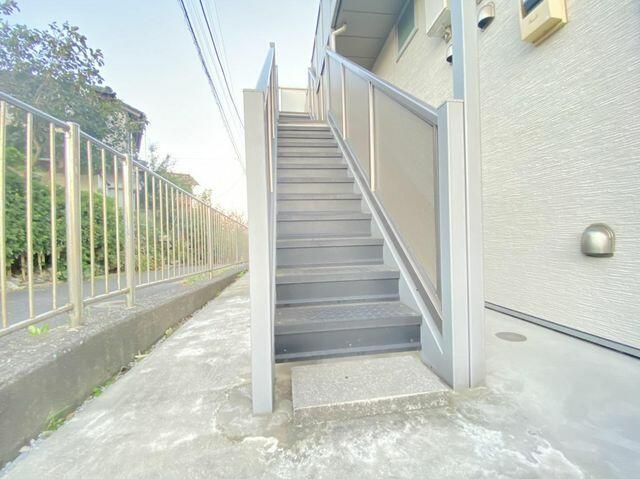 リーヴェルポート横浜上大岡 エントランス