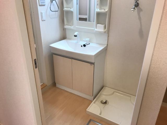 ディア・コンチェルト203号室 脱衣所