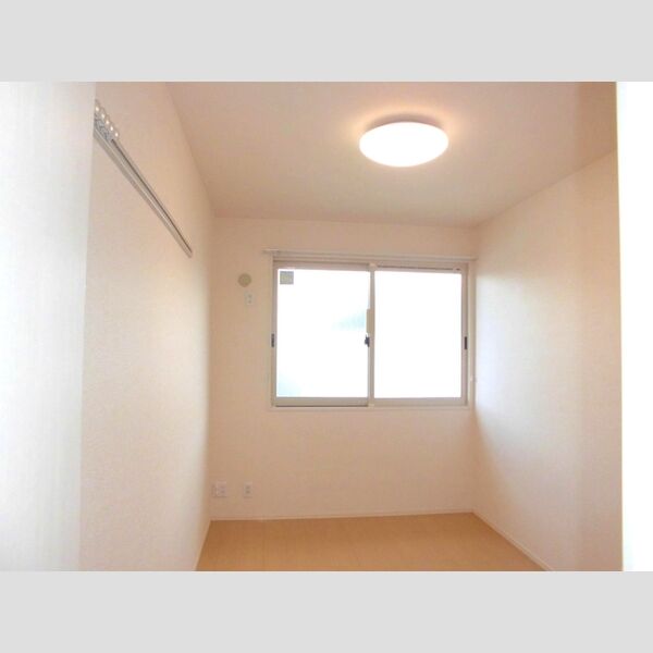 フェニックス小仙波　D棟202号室 洋室