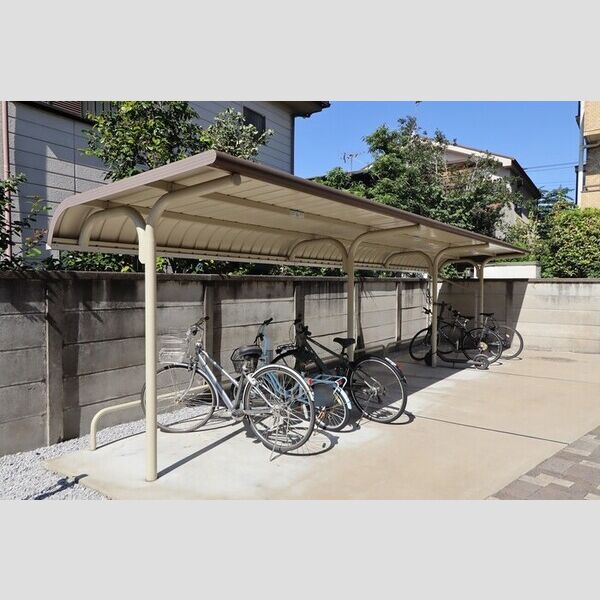 ウォールナッツガーデン 駐輪場