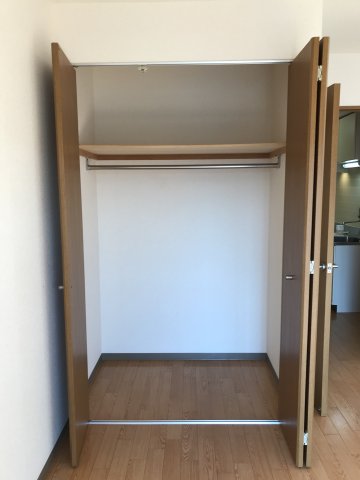 ビュー久米川パル 収納