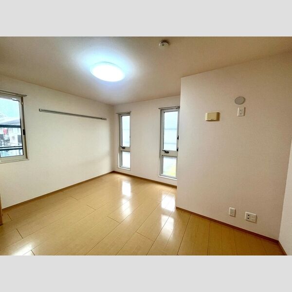 Belle　Ville　C205号室 洋室